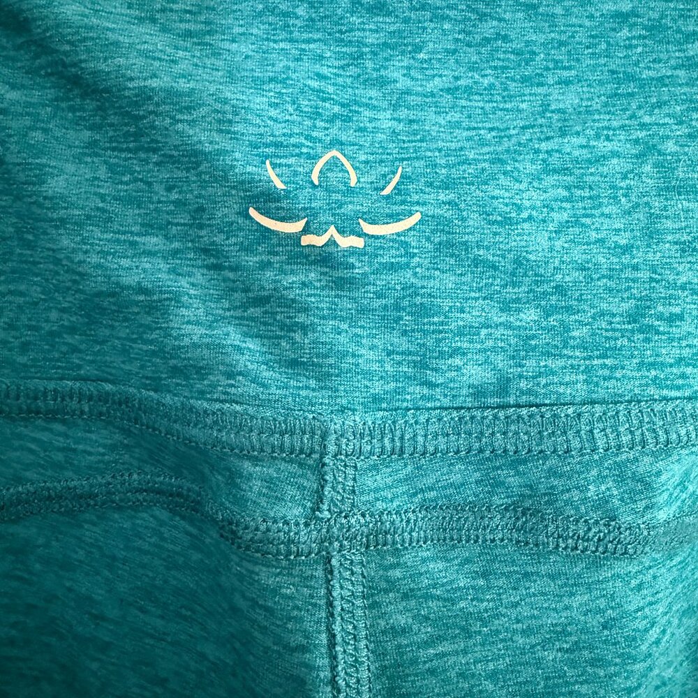 Worn Once! Beyond Yoga Spacedye Keep Pace 7" Pocket Short in Turquoise Medium